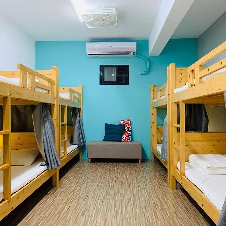 Hostel Golden House New Taipei City Exterior foto