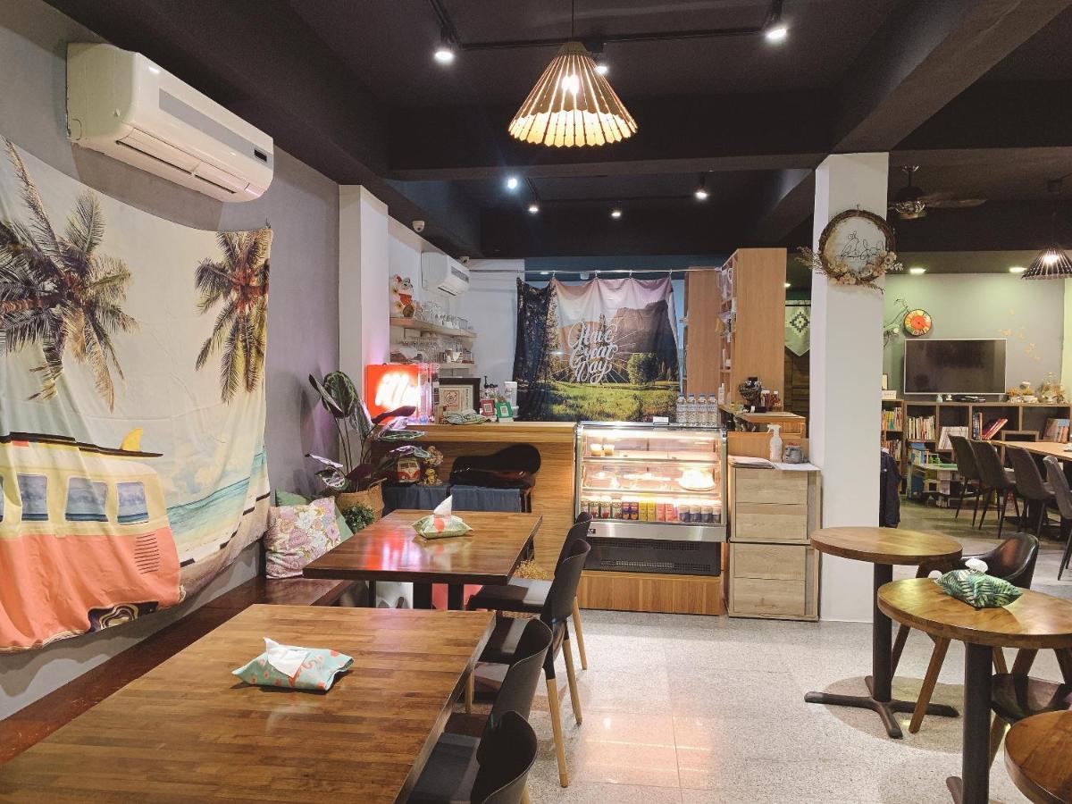 Hostel Golden House New Taipei City Exterior foto
