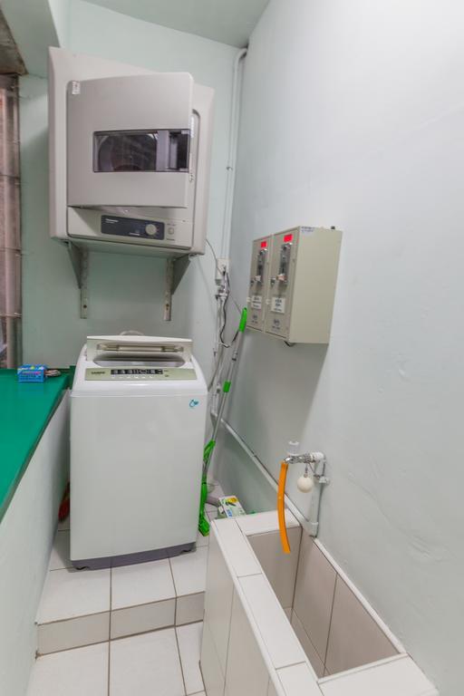 Hostel Golden House New Taipei City Exterior foto
